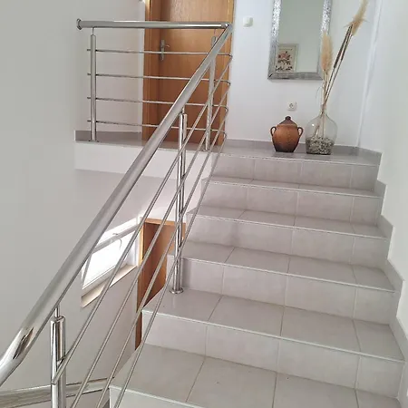 As Apartment *