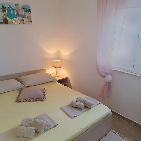 Lägenhet Olive Trees Jezera